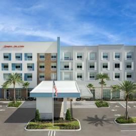 Hampton Inn & Suites Naples South, khách sạn ở Naples