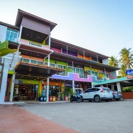 Talay Sai @ Thung Wua Laen، فندق في Pathiu