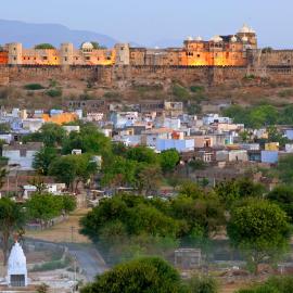 Sardargarh Heritage Fort Udaipur、Sardārgarhのホテル