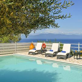 Lioniskari Seaviews - Paxoi's Private Pool Oasis