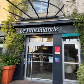 Hotel le Broceliande - Sure Hotel Collection by Best Western, khách sạn ở Bédée