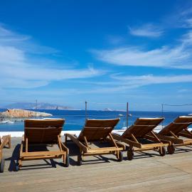 Vrahos Boutique Hotel, hotel di Karavostasi