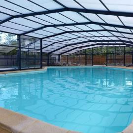 Mobil Home Beg Meil 300m plage avec piscine partagée, terrasse privée et Wi-Fi