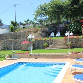 Apartamentos Maritimo Suites-Solo Adultos, hotel v destinácii O Grove