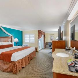 Best Western Harbour Inn & Suites Huntington - Sunset Beach, hotel in Huntington Beach