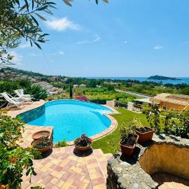 2 Bedroom Beautiful Home In Diamante, hotel u gradu Dijamante