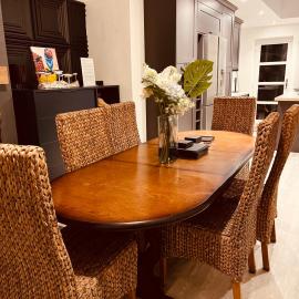 Spacious 5 Bedroom Home in Central Kidderminster with Private Parking and Electric Vehicle Facilities, Easy Access to Birmingham and Nearby Towns, hótel í Kidderminster