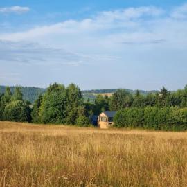 Równonoc w Bieszczadach, hotel i Równia
