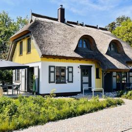 Ferienhaus Haus Kormoran 21 Feriendorf Klein Stresow Rügen by ruyastay