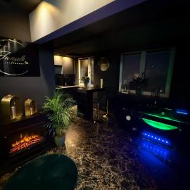 Jacuzzi Jungle Apartments, hotel en Malbork