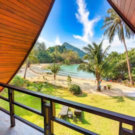 Half Moon beach Villa - by KohChangVillas
