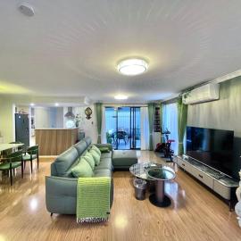 Equitice Spring Moonlight Villa - Shared Property, hotel in Perth