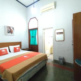 Urban Guest House