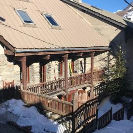 Chalet les Aurores au coeur du village La Grave, khách sạn ở La Grave