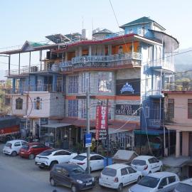 Hotel Chail Hill & Restaurant, хотел в Chachyot