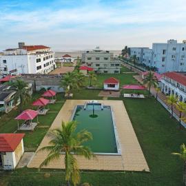 Silver Sand Eco Resort !! Beachfront !!, hotell i Mandarmoni