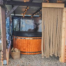 Holiday Home Small Vegas- JACUZZI AND GARTEN FOR EXCLUSIVE USE