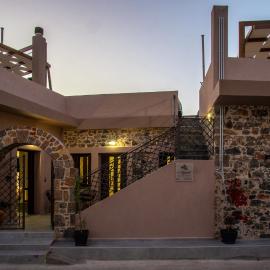 Agali Luxury Stone Suite & Loft