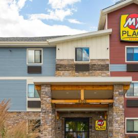 My Place Hotel-Redding, CA, hotel di Redding