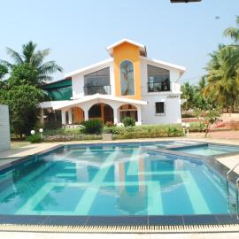 Sneha Farm House, hotel v destinácii Kudāl