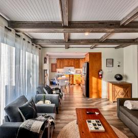 40BKickBack, hotel in Collingwood
