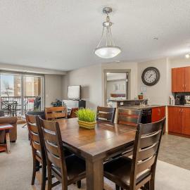Aspen Retreat, hotel u gradu 'Invermere'
