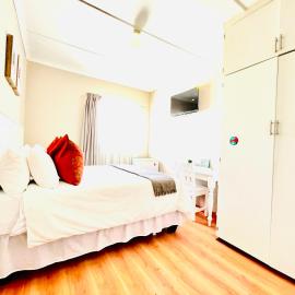 Khanyisa BnB