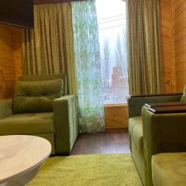 Green World, hotel u gradu Byurakan