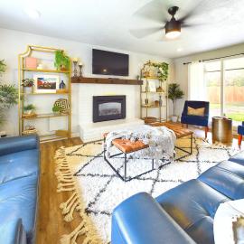 Modern Boho Retreat, хотел в Корвалис