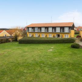 Cozy Apartment In Gudhjem, hotel u gradu Gudhjem