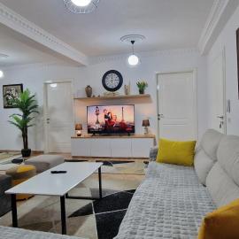 Daily rent apartment city center Elbasan 6, hotel in Elbasan