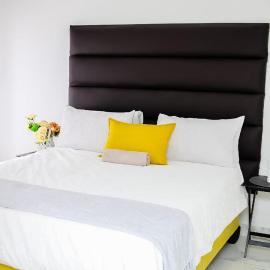 Eden Groove Luxury self catering Guesthouse, hotel in Matsulu