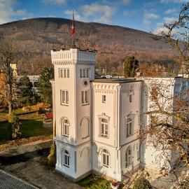 Chateau Franz، فندق في Osek