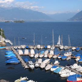 Attico Monte Carlo by Fewotessin, Hotel in Brissago