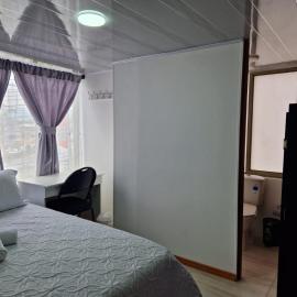 Habitación baño privado garaje moto, Manizales, hotel a Manizales