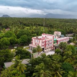 Sakthi River Resort Pollachi, hotel sa Pollachi