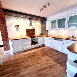 Sehr schönes und möbliertes Apartment