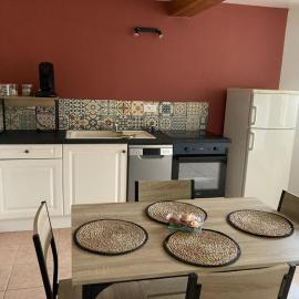 Maison idéale pour 2 personnes, garage clos et Wifi
