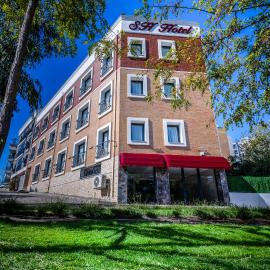 sh hotel business, hotel v mestu Karşıyaka