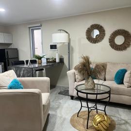 Cozy 1-bedroom apartment minutes away drive to Mangel Halto Beach, hótel í Savaneta