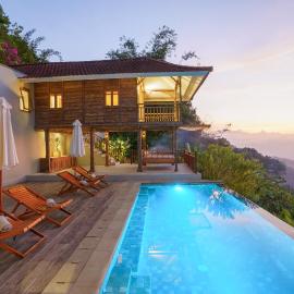 Ocean & Mountain View Villa, Waterfalls, Munduk Eco-Luxe by Santrian, hotelli kohteessa Munduk