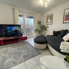 BEIMS APARTMENT-Vollausstattung-Küche, kostenlos-WFI, Smart-TV