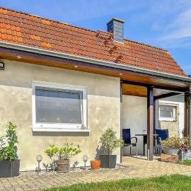 Ferienhaus Buddenhagen, hotel em Buddenhagen