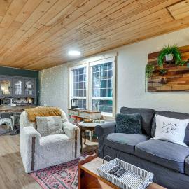 Mt Hood Forest Hideaway: Cabin 4 Mi to Village