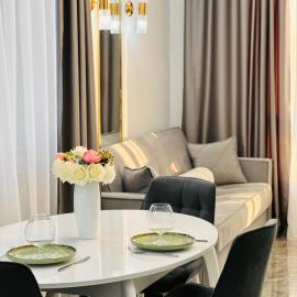 Modern Urban Apartment -тихий отдых в центре, hotel u gradu Uralsk