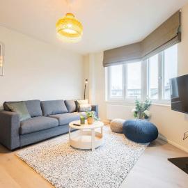 Royal 60m2 One Bedroom Apartment - VW140A, hotel in Eindhoven