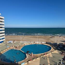 El Prado - Primera Línea Playa Cullera、バレンシアのホテル