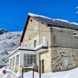 Maison Auseths - Gîte de groupe - Campan, hotel a Campan