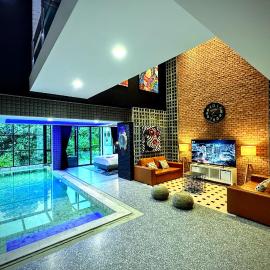 Z Loft Seaside FashionDesigner Loft