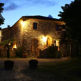Agriturismo Podere Alberese、アシャーノのホテル